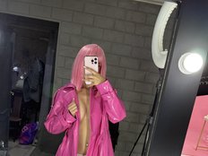 -Sexy_Hot_Angel-